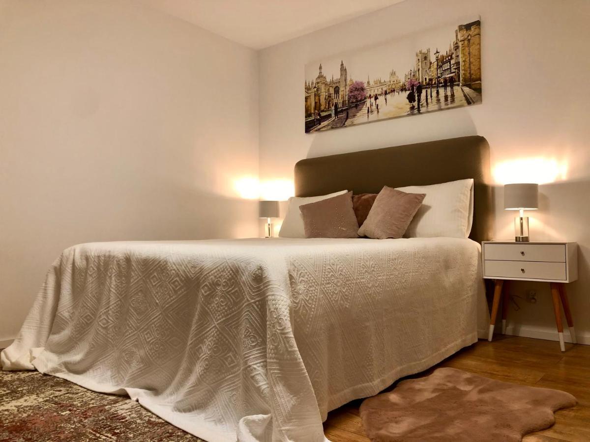 Old Town Romantic Apartment. Breslau-Wroclaw. エクステリア 写真