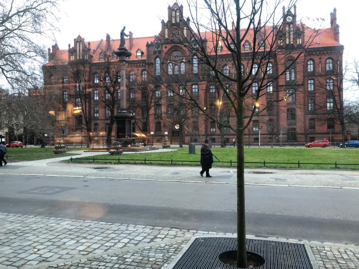 Old Town Romantic Apartment. Breslau-Wroclaw. エクステリア 写真