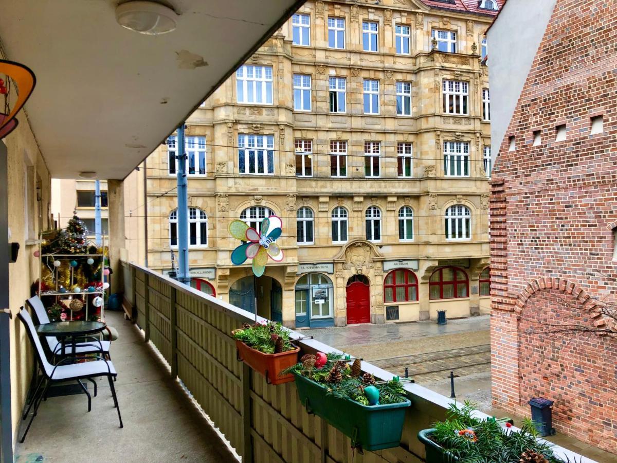 Old Town Romantic Apartment. Breslau-Wroclaw. エクステリア 写真